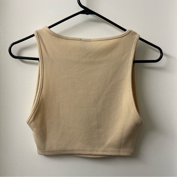 Princess Polly Light Beige/Cream crop top size 2 - Picture 5 of 7